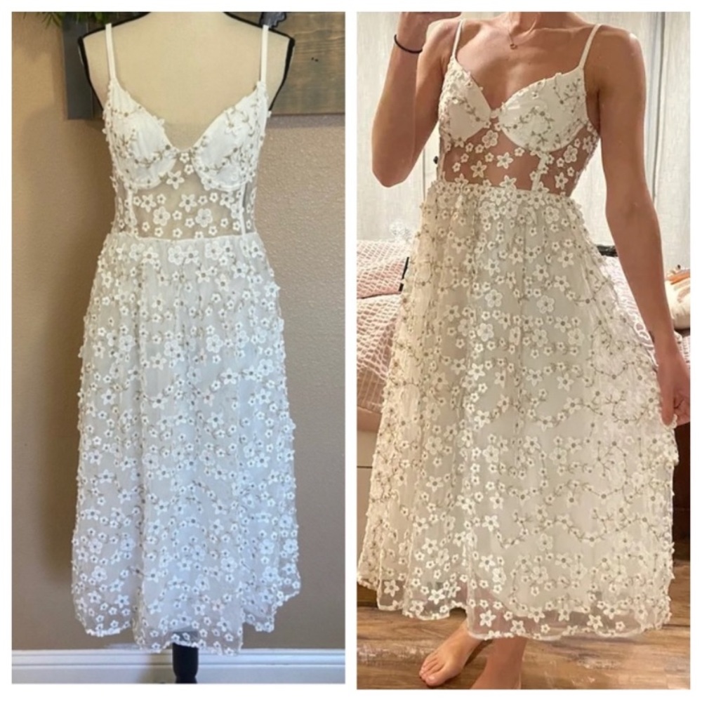 Lulu's White Floral Appliqué Midi Dress